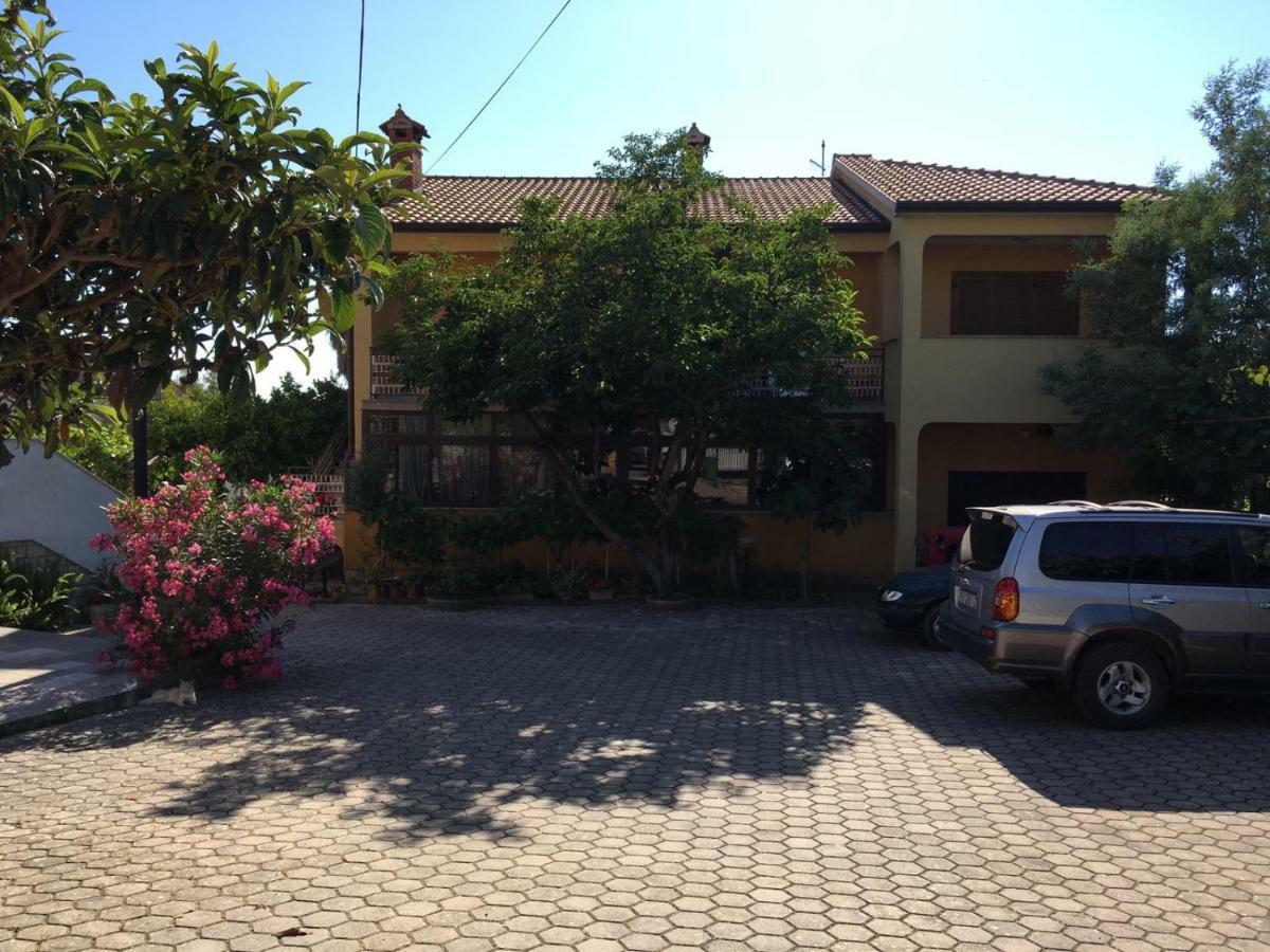 Apartment Dalmatini Tar-Vabriga Екстер'єр фото