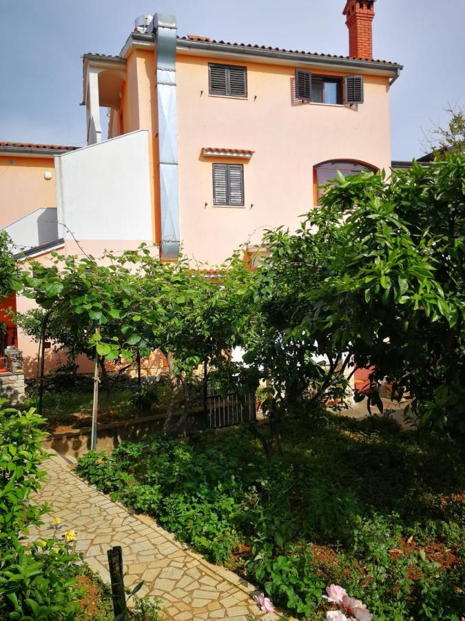 Apartment Dalmatini Tar-Vabriga Екстер'єр фото