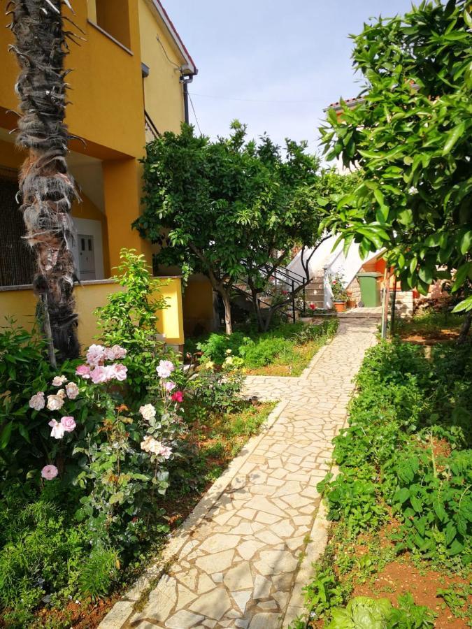 Apartment Dalmatini Tar-Vabriga Екстер'єр фото